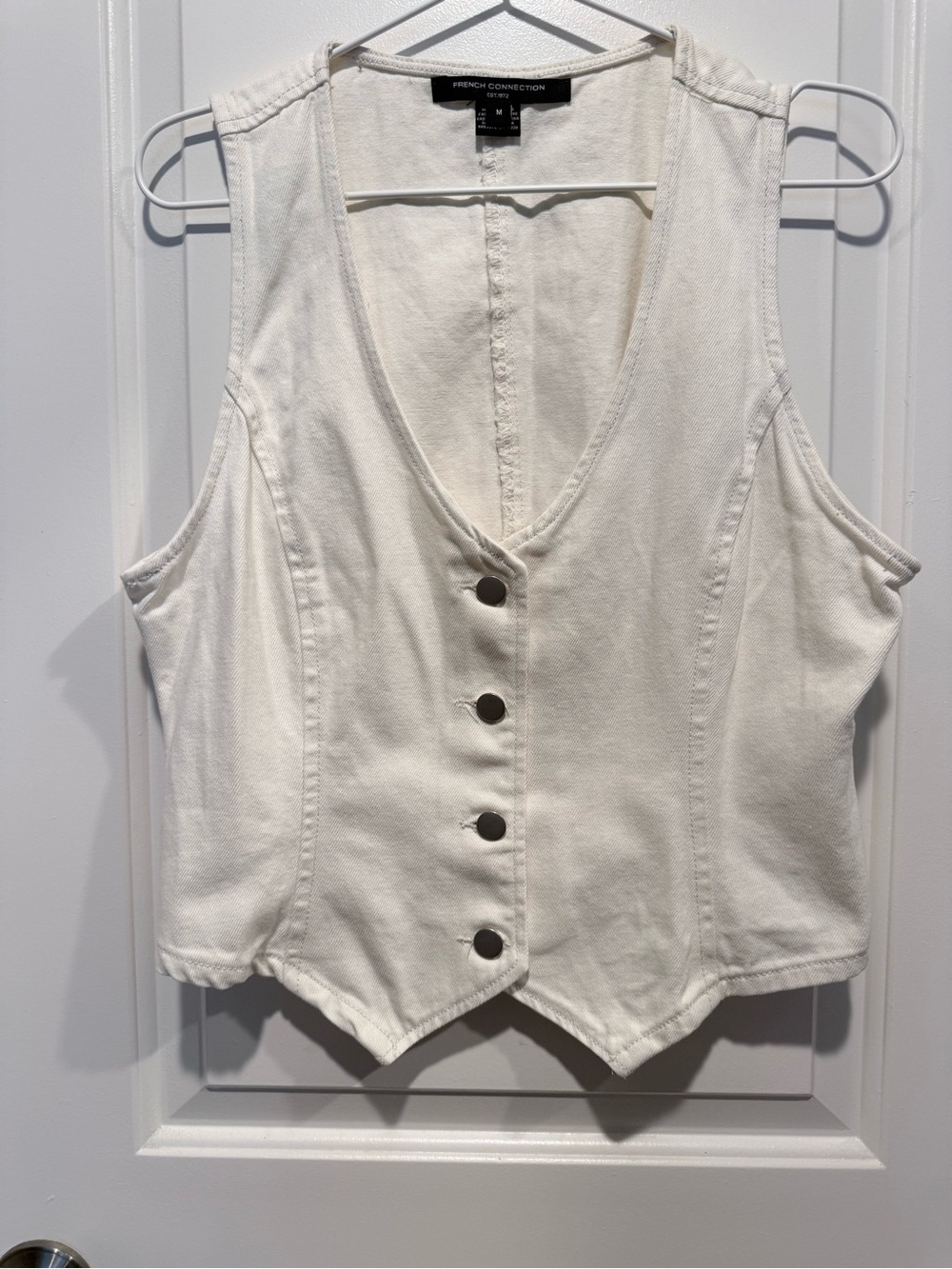 French Connection Cream Button-Front Sleeveless Vest